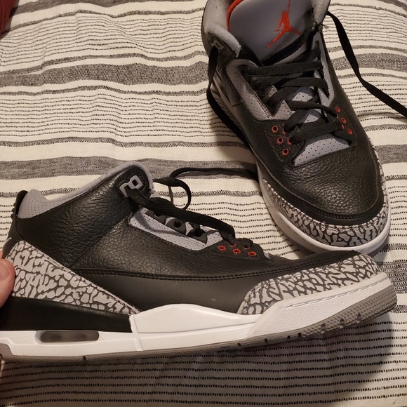 Air Jordan 3 Cement - Picture 3 of 6